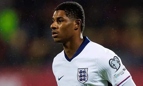 واين روني وروي كين ينتقدان عذر ماركوس راشفورد في مانشستر يونايتد